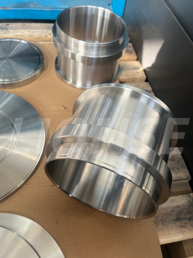 An bhfuil Fiúntas Costais ag Toisí Saincheaptha - Déanta?