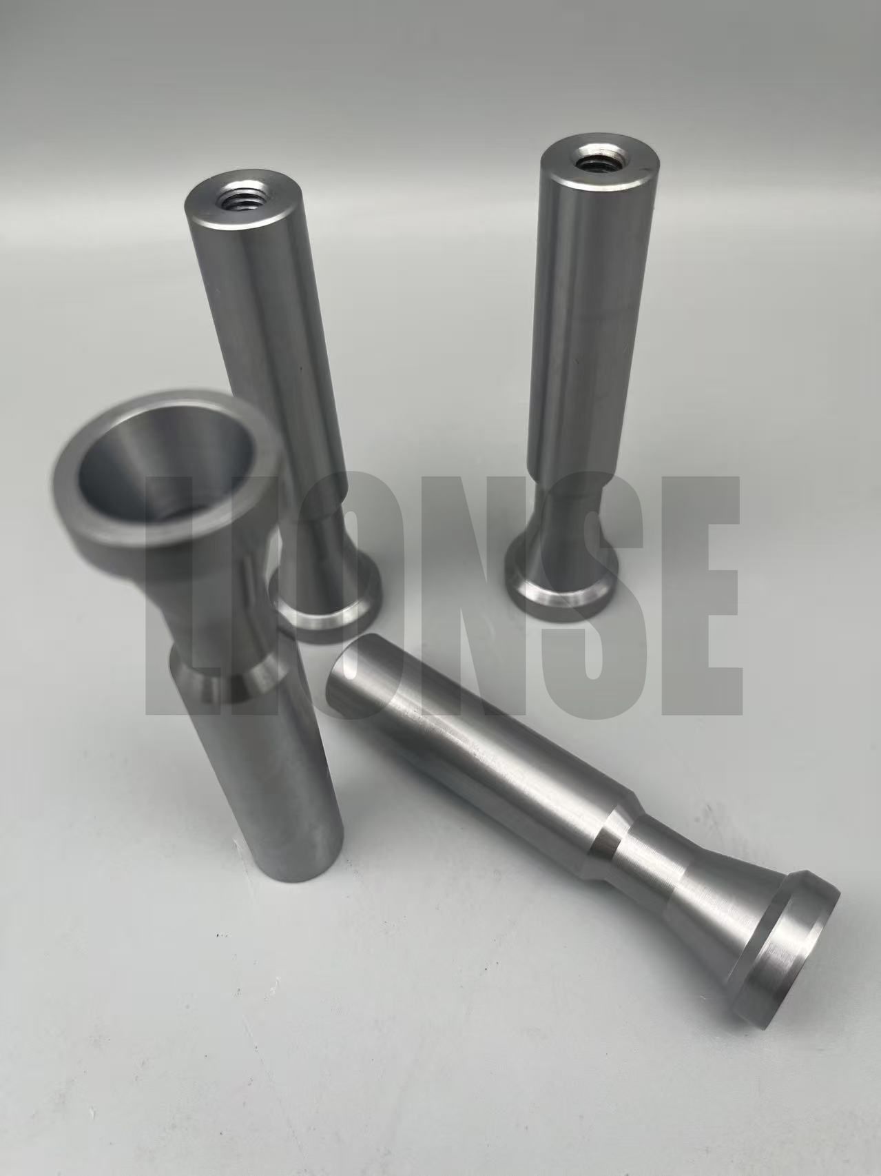 Saincheaptha CNC Machined Standoffs Snáithithe