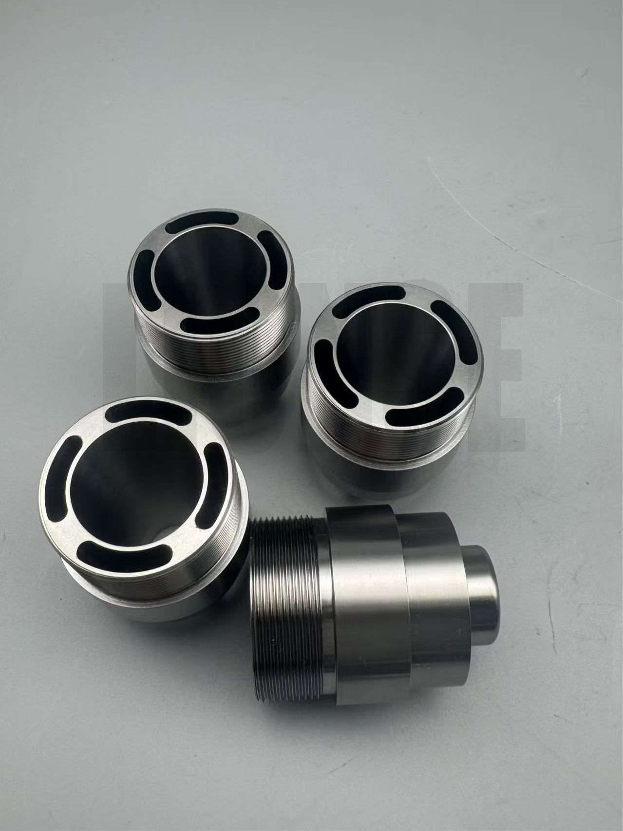 Grád 5 Tíotáiniam CNC Milling Snáithithe Hollow Barr Adapter